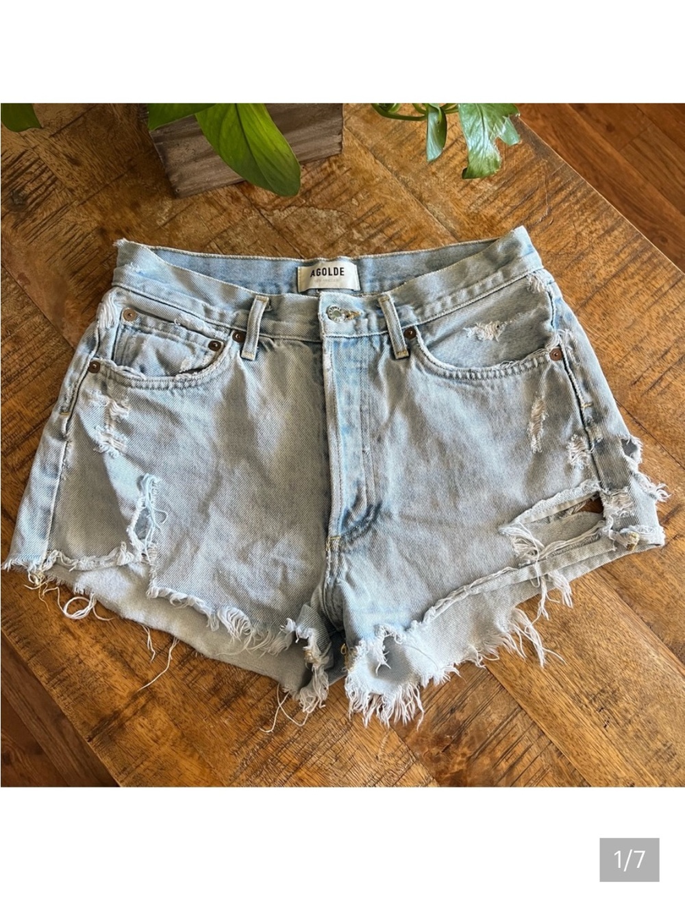 Agolde Shorts Parker CUT#53247 STYLE#A026-811 Distressed Size 25
